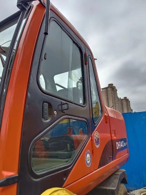 DOOSA DH140W-7 Χρησιμοποιούμενος εξορυκτής με υδραυλική αντλία Parker Καθορισμένη ταχύτητα 4,2 km/h Μηχανή