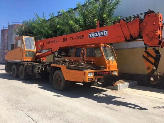 250 τόνων ονομαστική χωρητικότητα φορτίου Χρησιμοποιούμενο γερανό φορτηγών TL300 από με 3000 ώρες εργασίας