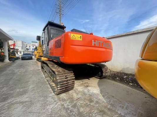 Χρησιμοποιούμενη εκσκαφέας Hitachi ZX210 με χωρητικότητα κουβάς 0,45m3 και βάρος μηχανής 21500 KG