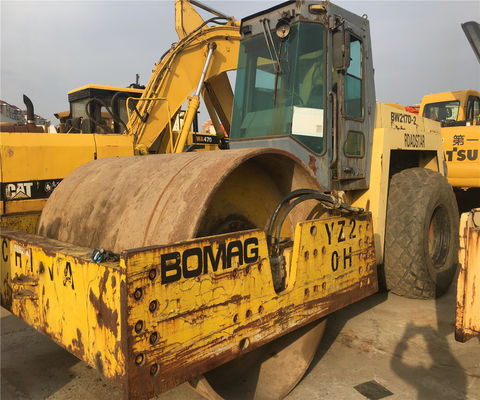 Βιμπρατικό ρόλο BW217D-2 Καλή κατάσταση για οδικές κατασκευές 6001-8000 ώρες εργασίας