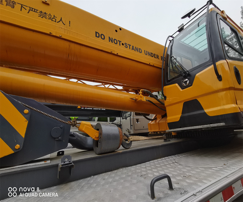 XCMG QY70KA 70T κινητό γερανό φορτηγού με υδραυλική βαλβίδα Liyuan και βάρος 20000 kg